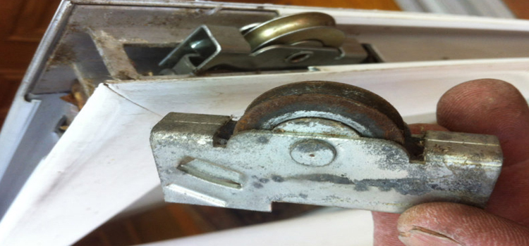 screen door roller repair in Bartow